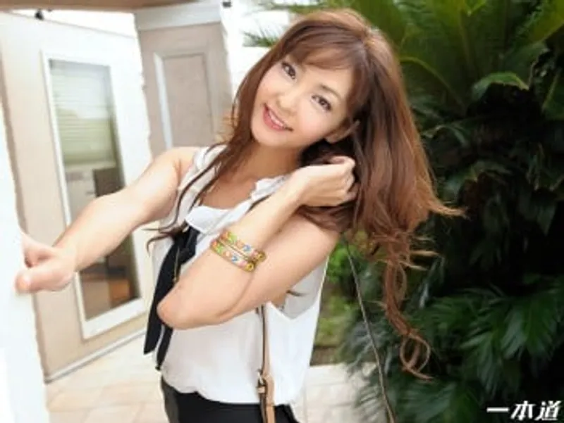 Em gái chân dài nện cực đã nami honda